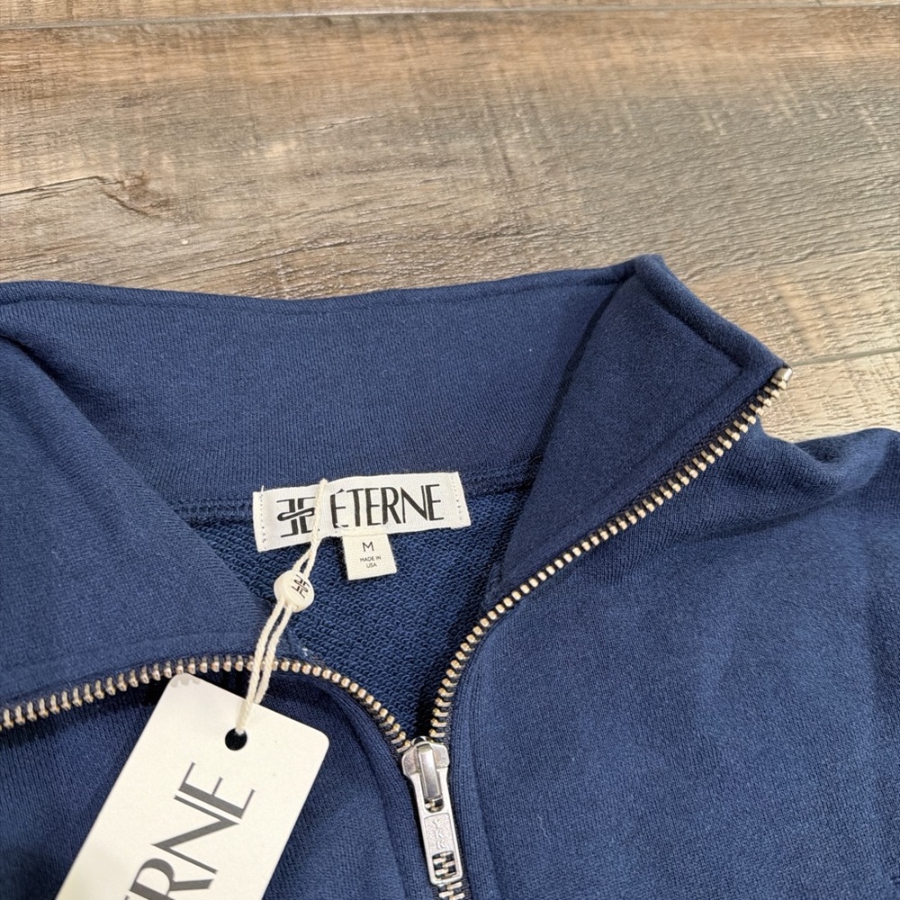 Eterne cropped half zip sweatshirt in navy blue NWT - Picture 4 of 5